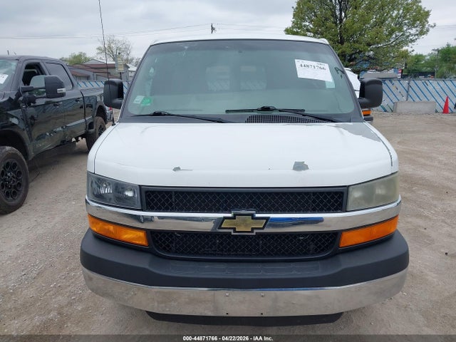 Chevrolet Express Lt