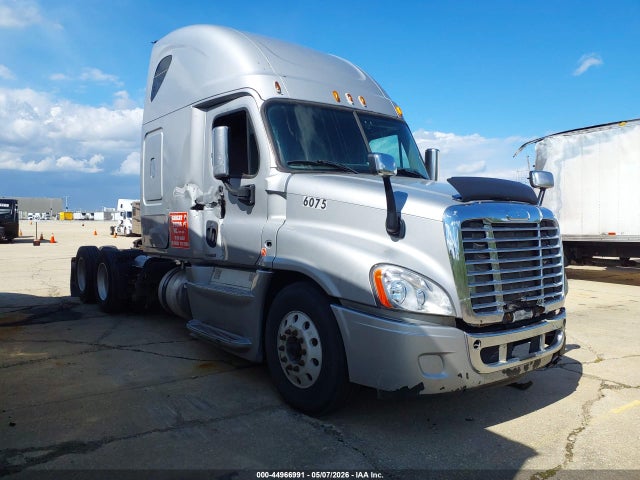 Salvage Freightliner Cascadia 125 Image