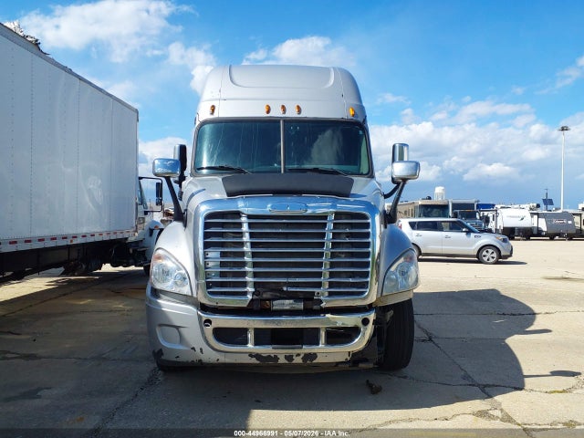 Freightliner Cascadia 125