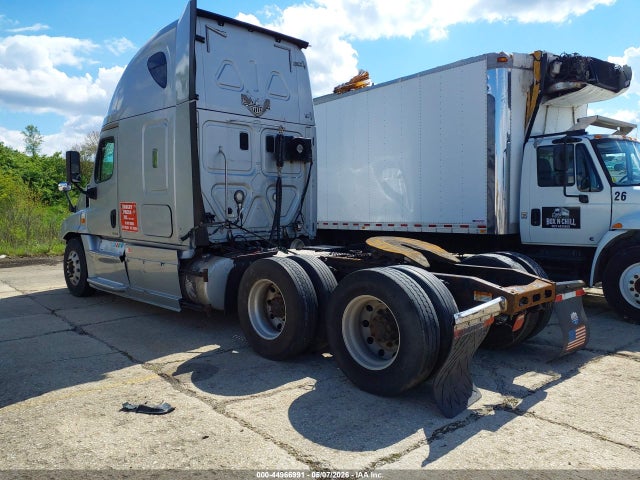 Freightliner Cascadia 125