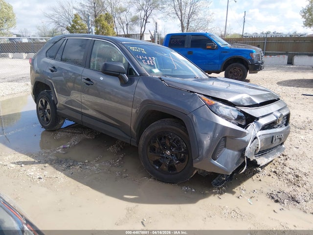 Salvage Toyota RAV4 Image