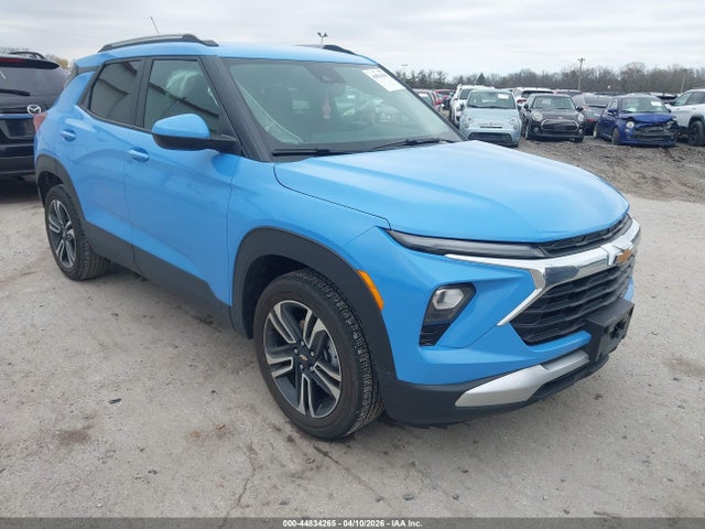 Salvage Chevrolet Trailblazer Image