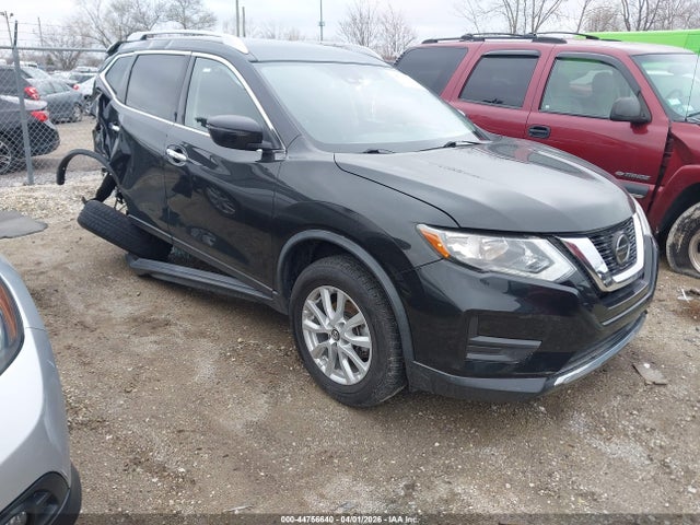 Salvage Nissan Rogue Image