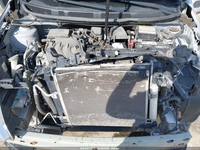 Nissan Versa 1.6 Sv