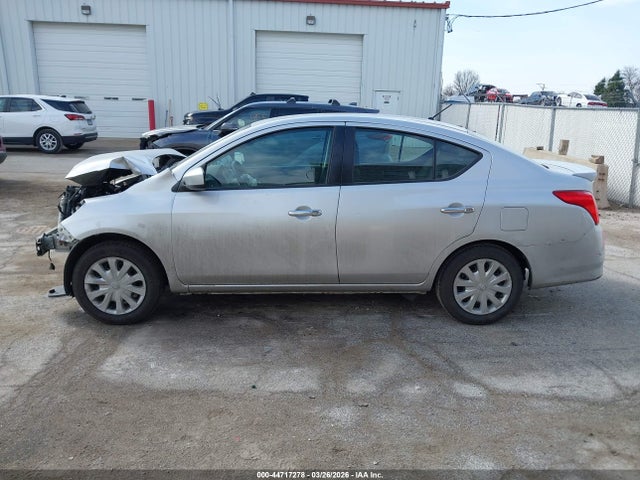 Nissan Versa 1.6 Sv