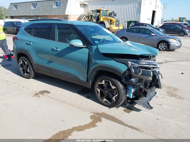 Salvage Kia Seltos Image