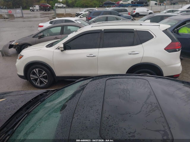 Nissan Rogue Sv