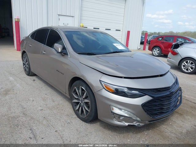Salvage Chevrolet Malibu Image
