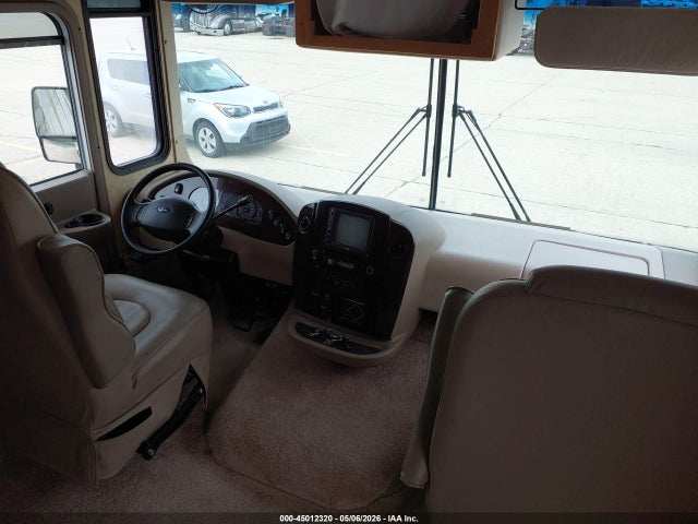 Ford F-550 Super Duty Stripped Chass