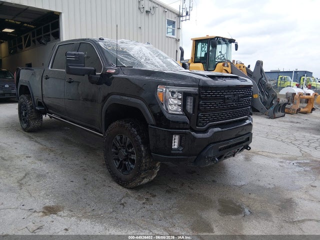 Salvage General Motors Sierra 2500HD Image