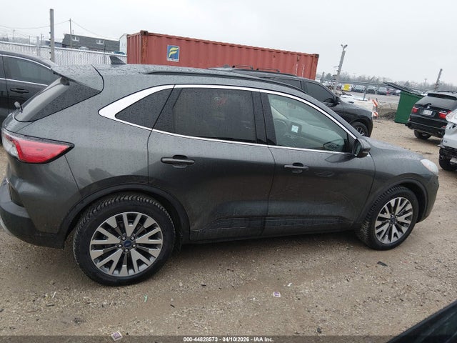Ford Escape Titanium Hybrid