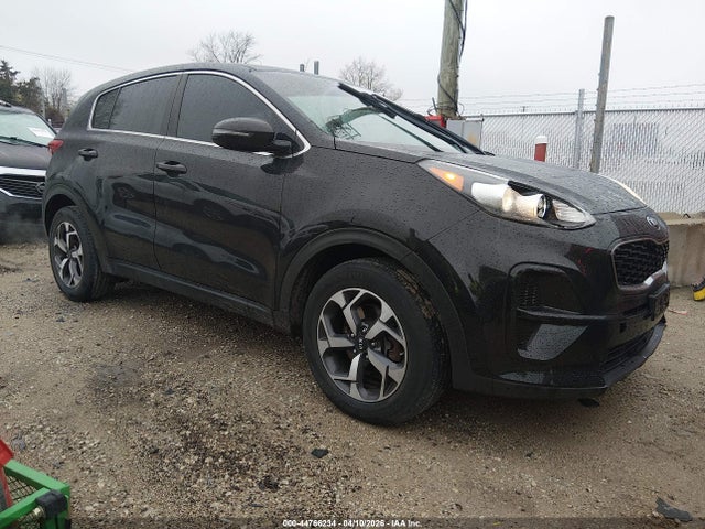Salvage Kia Sportage Image