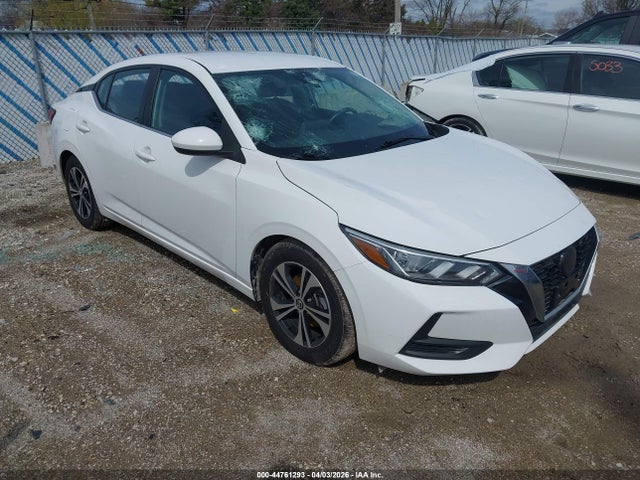 Salvage Nissan Sentra Image
