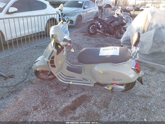 Vespa Gts Sei Giorni 300