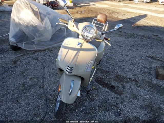 Vespa Gts Sei Giorni 300