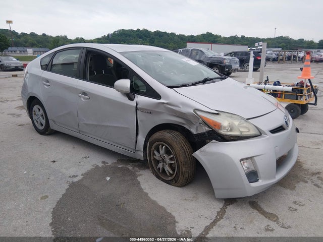 Salvage Toyota Prius Image