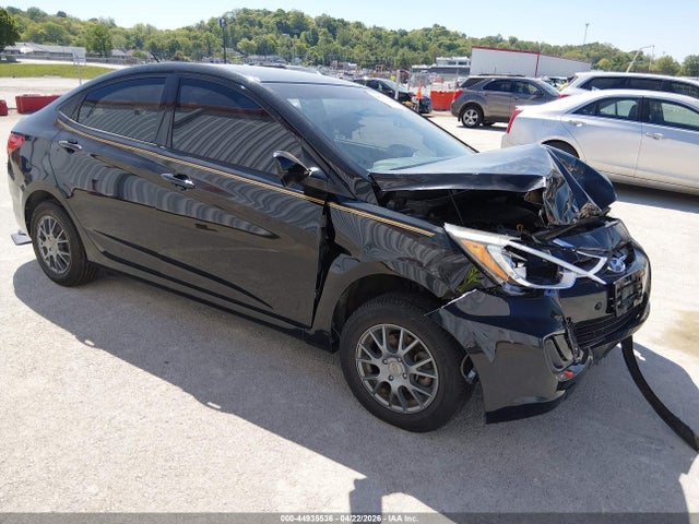 Salvage Hyundai ACCENT Image