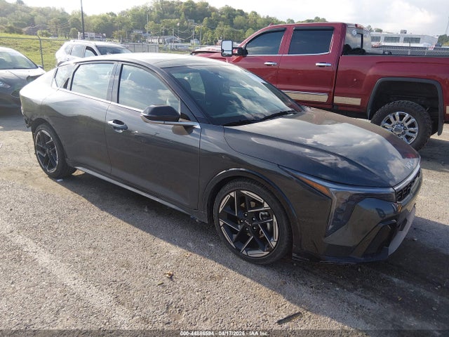 Salvage Kia K4 Image