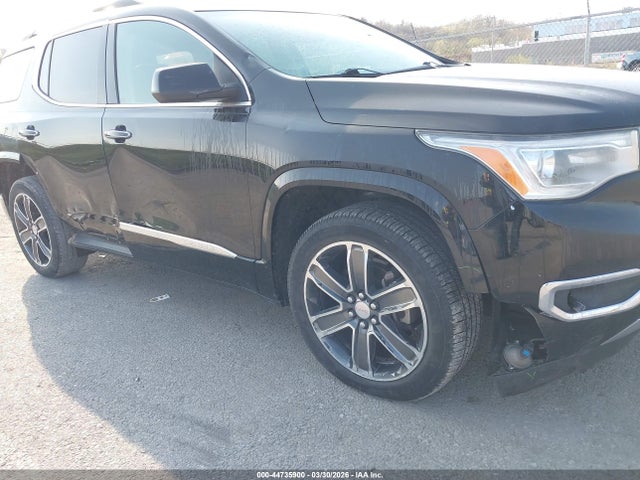 GMC Acadia Denali