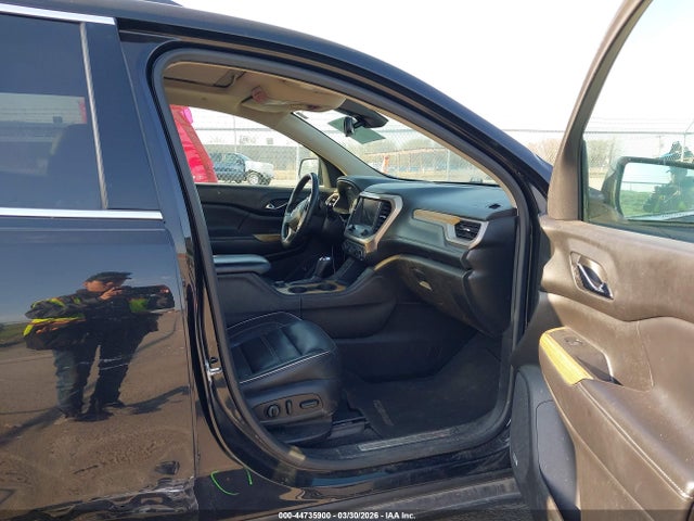 GMC Acadia Denali
