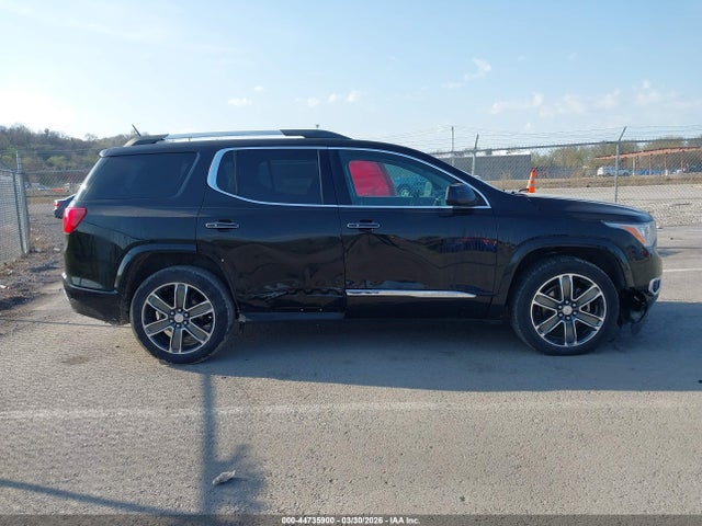GMC Acadia Denali