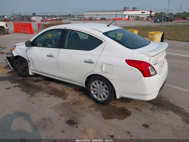 Nissan Versa 1.6 Sv