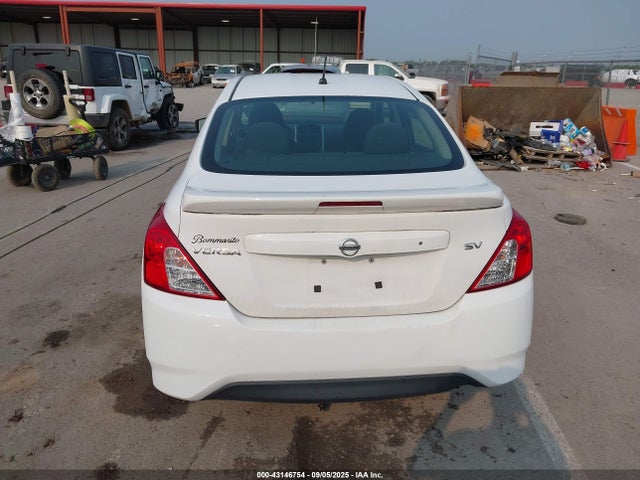 Nissan Versa 1.6 Sv