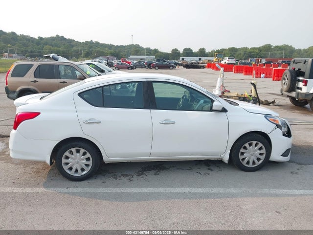 Nissan Versa 1.6 Sv