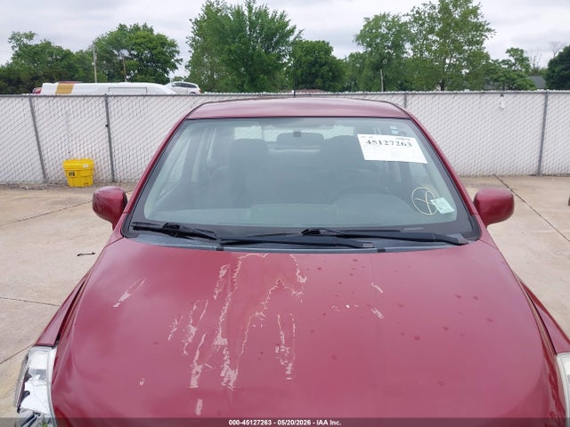 Nissan Versa 1.8s