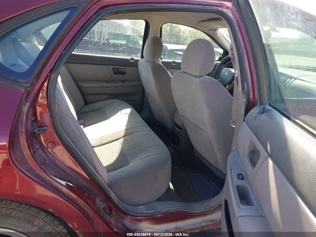 Ford Taurus Se