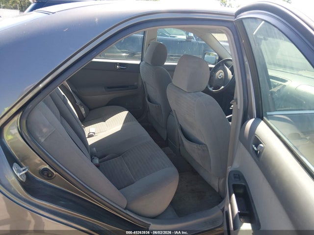 Toyota Camry Le