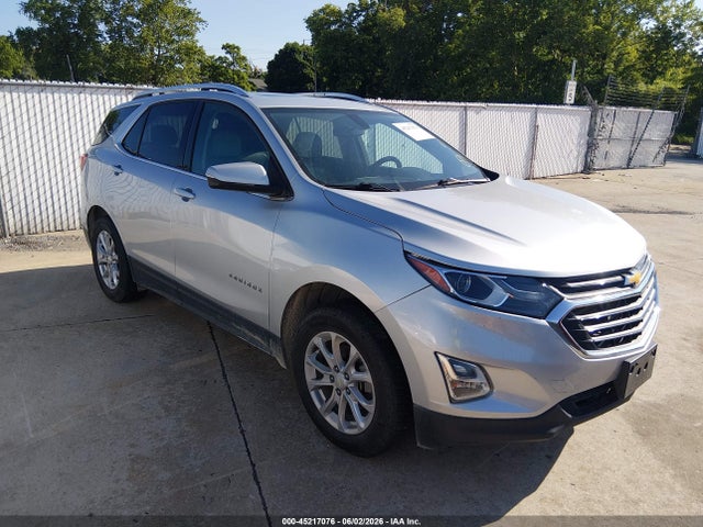 Salvage Chevrolet Equinox Image