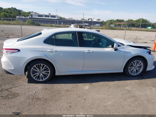 Toyota Camry Xle Hybrid