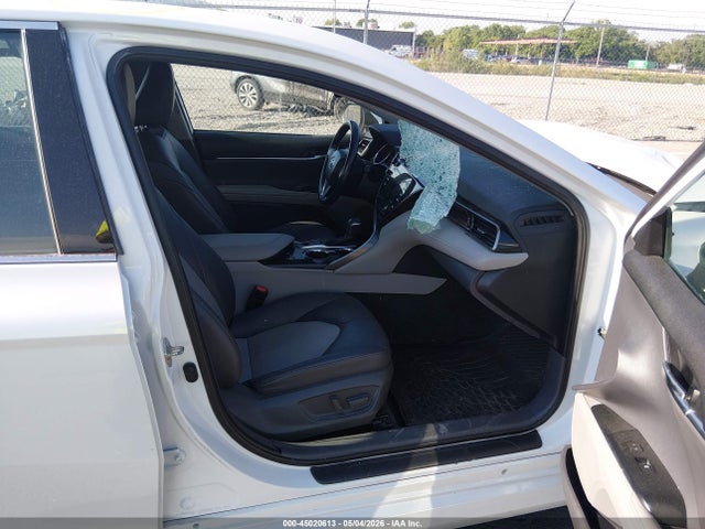 Toyota Camry Xle Hybrid