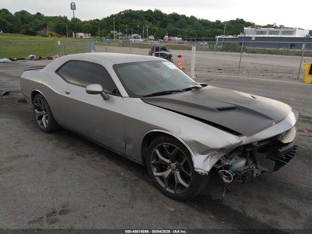 Salvage Dodge Challenger Image