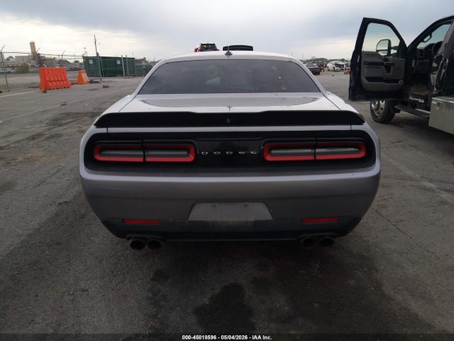 Dodge Challenger Sxt