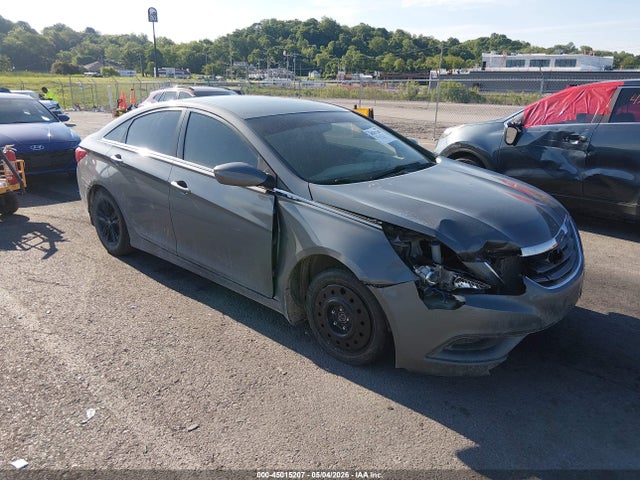 Salvage Hyundai SONATA Image