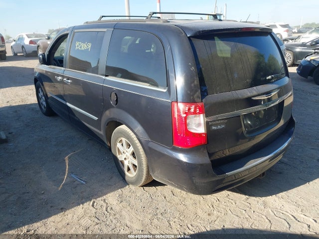 Chrysler Town & Country Touring