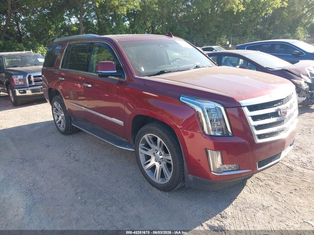 Salvage Cadillac Escalade Image