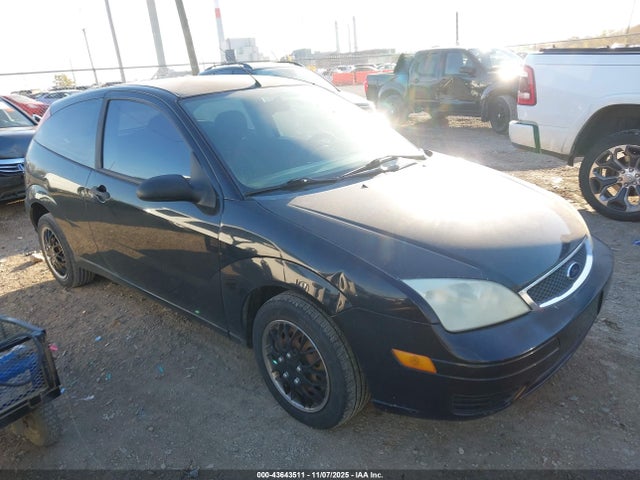 Salvage Ford Focus Image