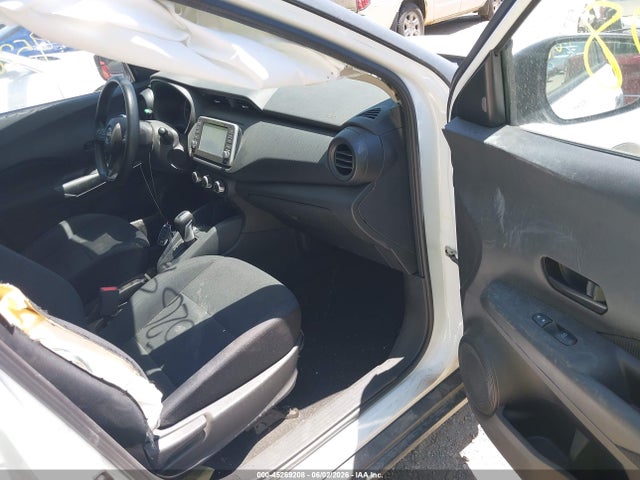 Nissan Kicks S Xtronic Cvt