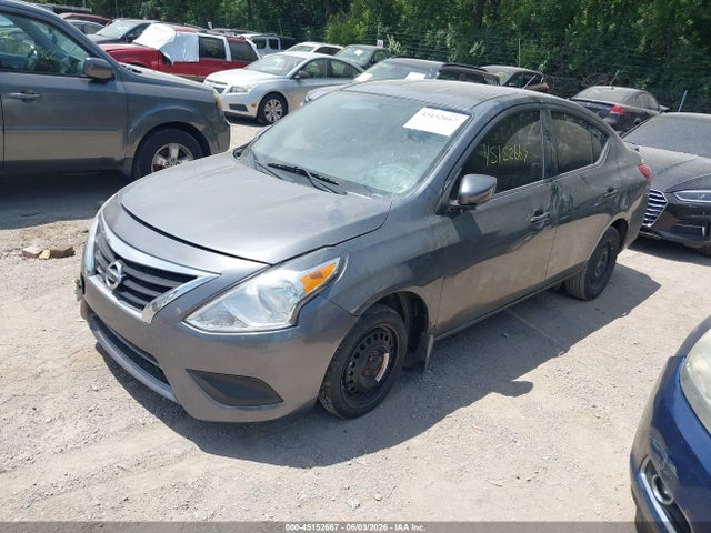Nissan Versa 1.6 S+