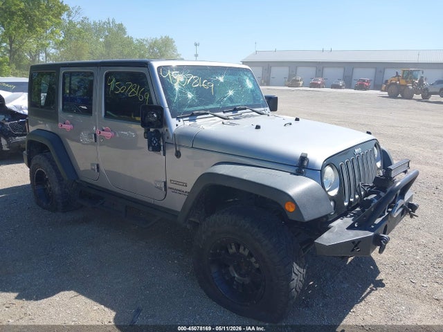 Salvage Jeep Wrangler Image