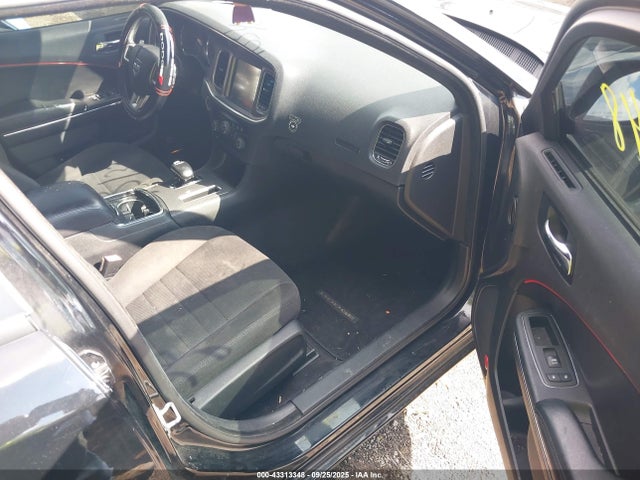 Dodge Charger Sxt