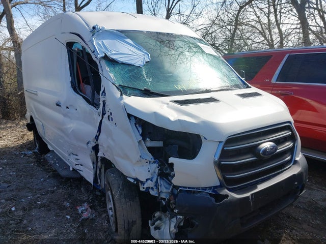 Salvage Ford Transit Image