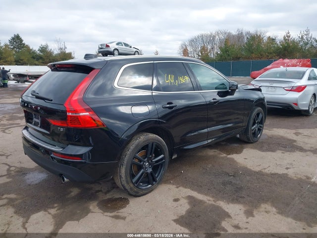 Volvo XC60 T5 Momentum