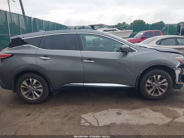 Nissan Murano S