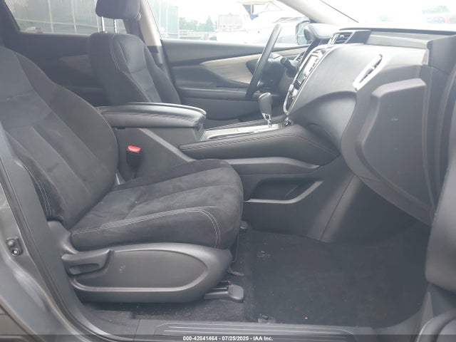 Nissan Murano S