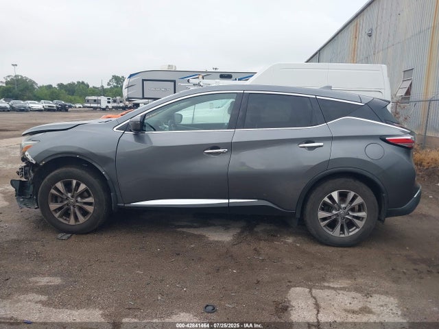 Nissan Murano S