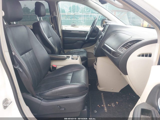 Chrysler Town & Country Touring-l